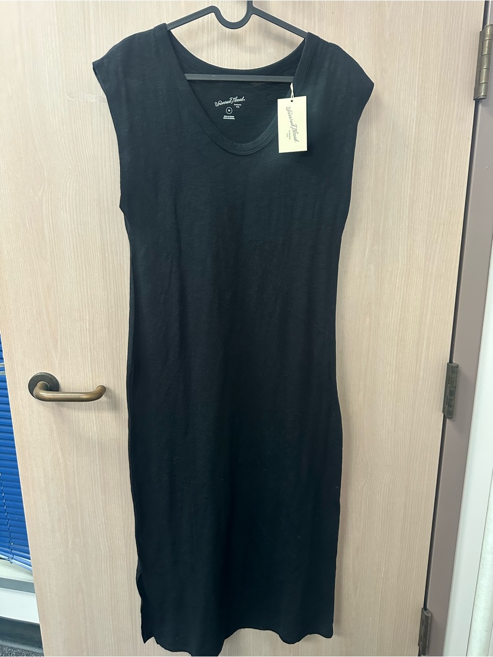 Universal Thread Black Sleeveless Midi Dress